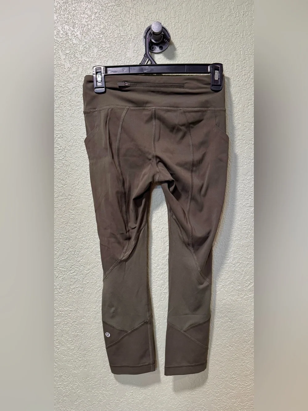 lululemon olive green pocket leggings size 2